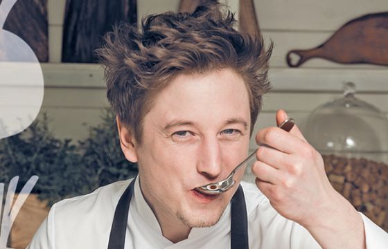 „Szybko a zdrowo” - prowadzący „Top Chef” reklamuje zupy Marwit