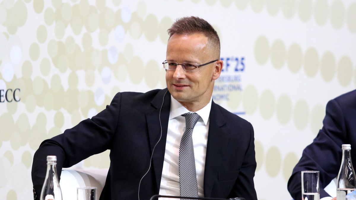Szef węgierskiego MSZ Peter Szijjarto o dalszym wsparciu Ukrainy