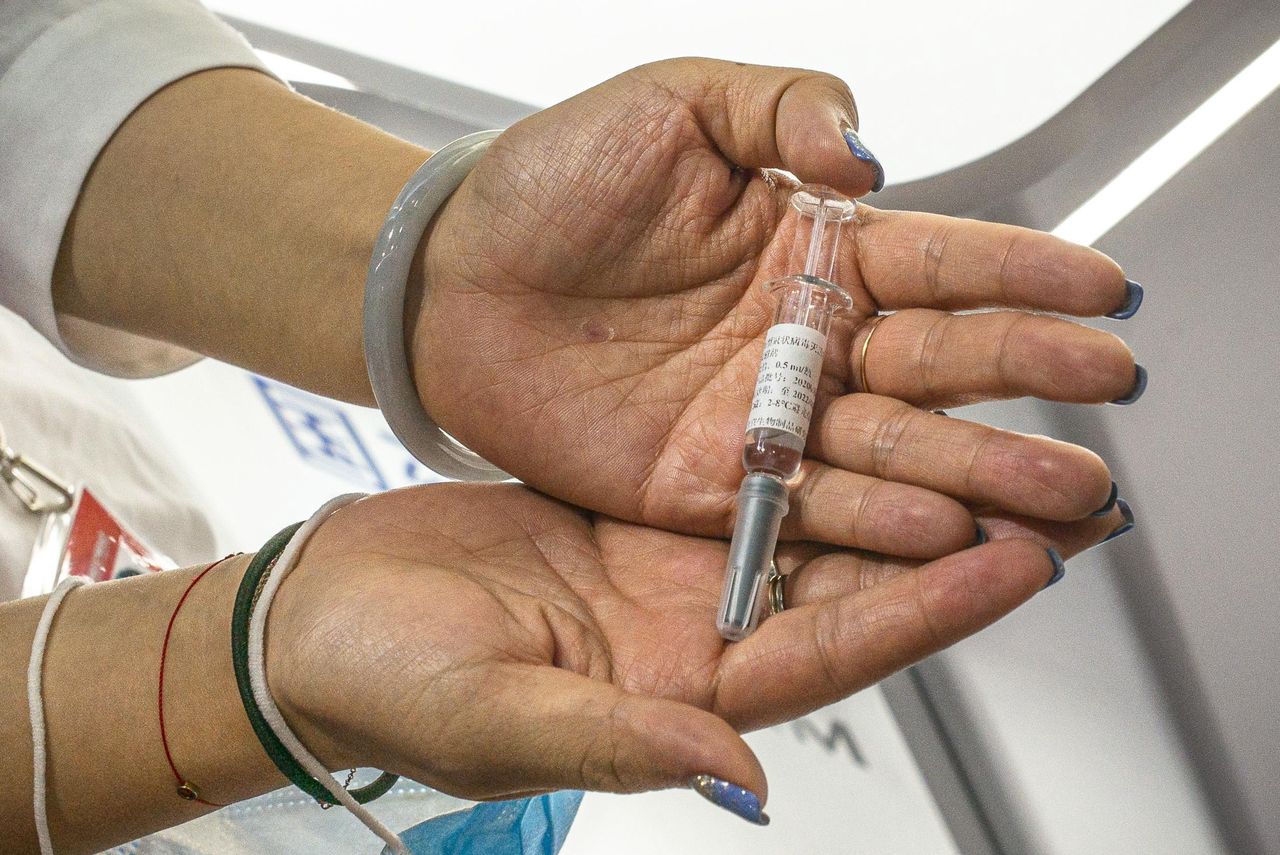 Koronawirus. Polacy i Rosjanie największymi przeciwnikami szczepionki na COVID-19