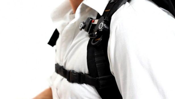 Pożegnasz się z torbą dzięki Capture Camera Clip System 2