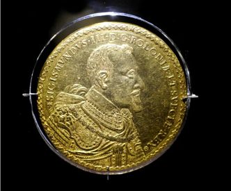 Rzadkie polskie monety kosztują miliony. Jedna z aukcji trwała minutę