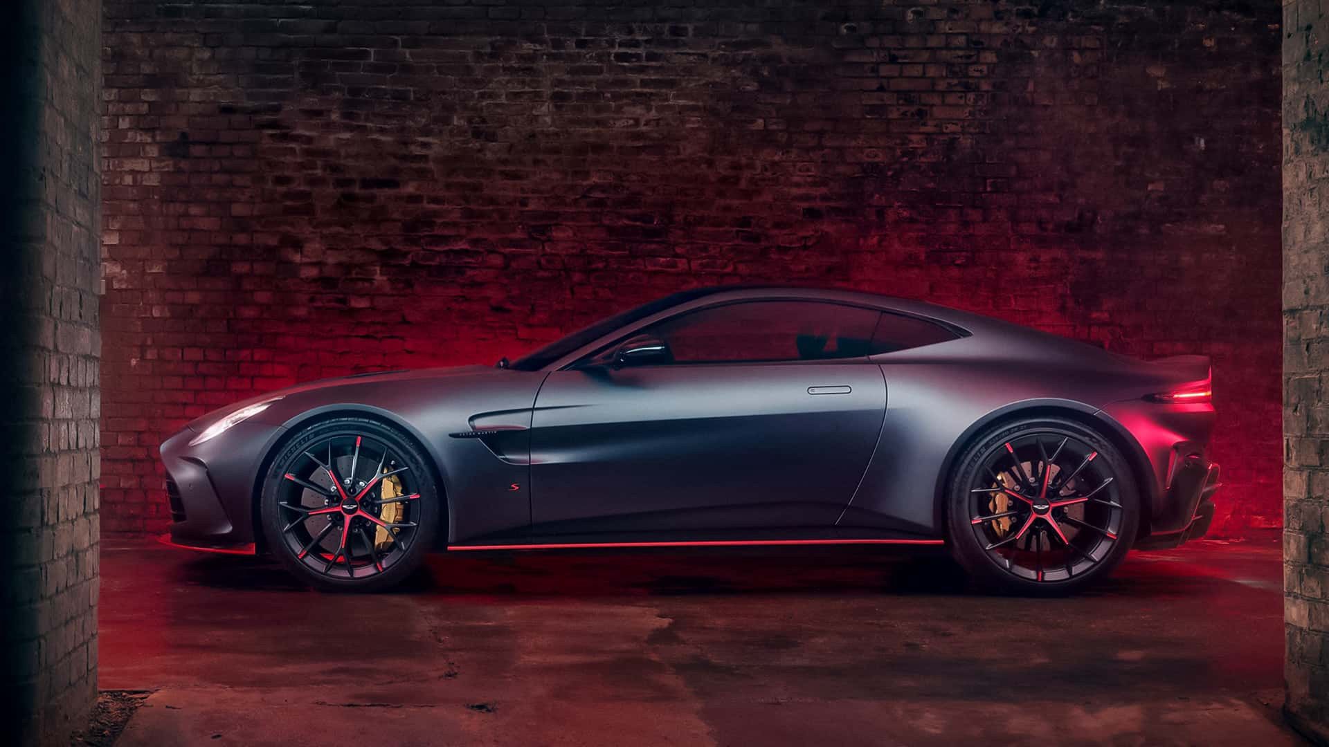 Aston Martin Vantage S