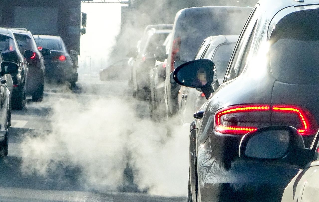 SUV-y lepiej wypadają w testach zderzeniowych, ale emitują więcej CO2. Poza tym większość ich nabywców po prostu nie potrzebuje SUV-a