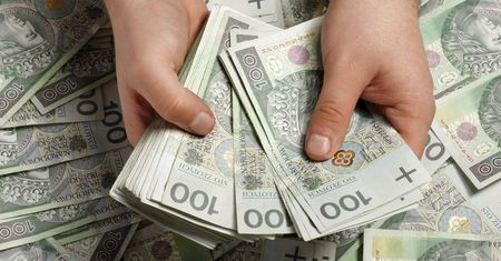 Nawet 30 tys. zł miesięcznie. Na tych pracowników polują firmy