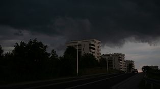 Podkarpacie: Burze, silny wiatr i możliwy grad. IMGW ostrzega