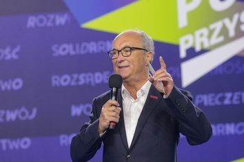 Czarzasty uderza w Trumpa. "Nigdy się nie zgodzę na głupotę"