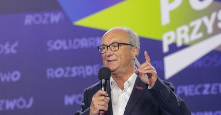 Czarzasty uderza w Trumpa. "Nigdy się nie zgodzę na głupotę"