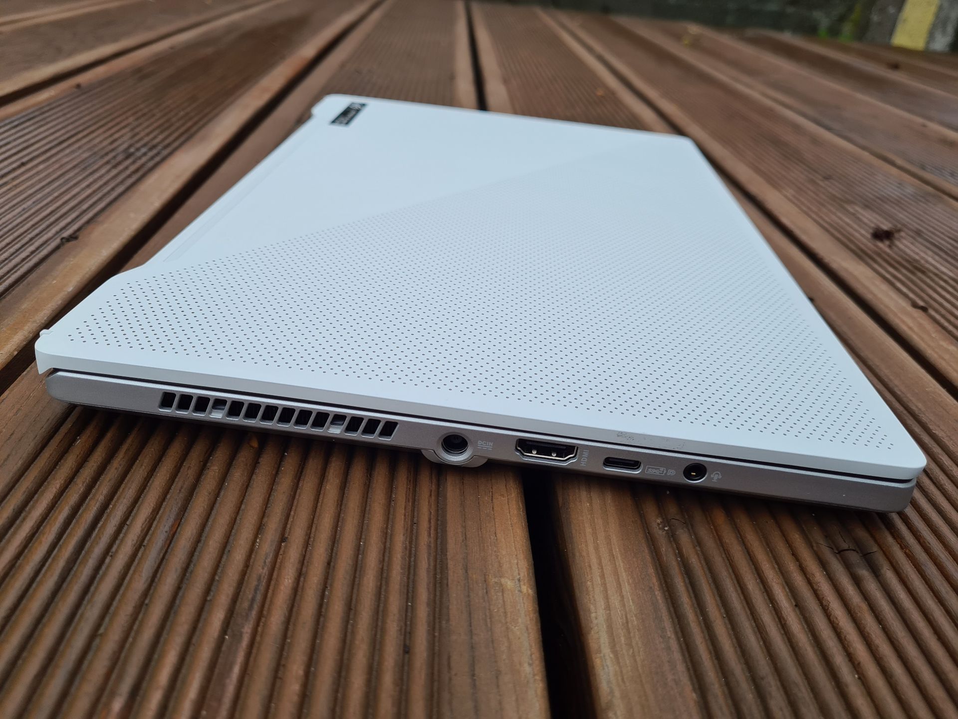 Test Asus ROG Zephyrus G14: osiem rdzeni od AMD i RTX 2060 w "czternastce" 9