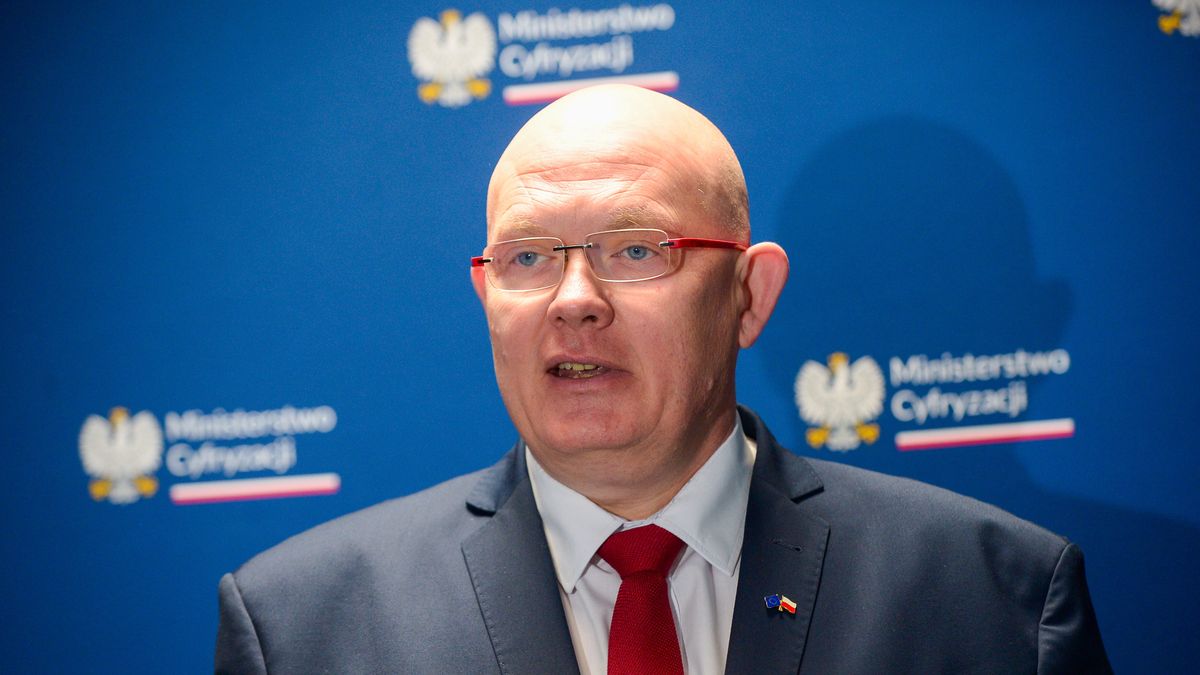 Micha� Gramatyka
Warszawa, 03.04.2024. Sekretarz stanu w Ministerstwie Cyfryzacji Micha� Gramatyka podczas konferencji prasowej "100 dni w rz�dzie", 3 bm. w siedzibie resortu w Warszawie. (mr) PAP/Marcin Obara
Marcin Obara
100 dni w rz�dzie, cyfryzacji, konferencja, polityk, polityka, Ministerstwa Cyfryzacji, Ministerstwo Cyfryzacji, podsumowanie, resort, resortu, rz�d, sto, stu, w rz�dzie Tuska, portret