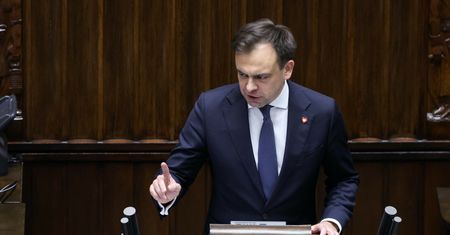 Budżet na 2026 r. Minister finansów w Sejmie: żegnamy drożyznę