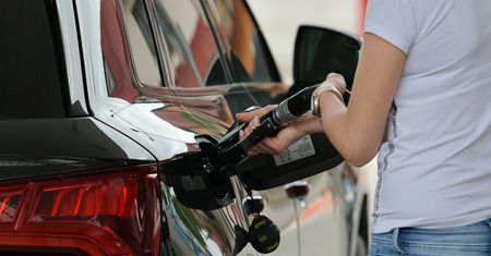 Ceny paliw w dół, ale nie wszystkich. Benzyna będzie tanieć jedenasty tydzień z rzędu