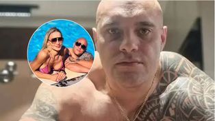Tak mieszka Dominik Abus z "Gogglebox". Jasne wnętrza i basen w ogrodzie