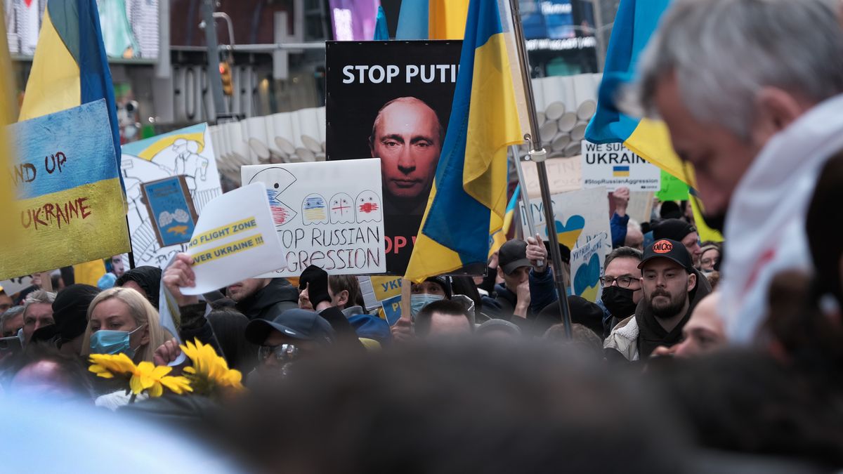 Protest antyrosyjski w USA. Dezinformacyjna machina Putina nie zna jednak granic