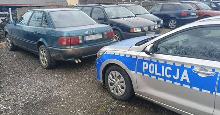 Na zakupy przyjechał samochodem, mając we krwi dwa promile alkoholu. Został zatrzymany chwilę później