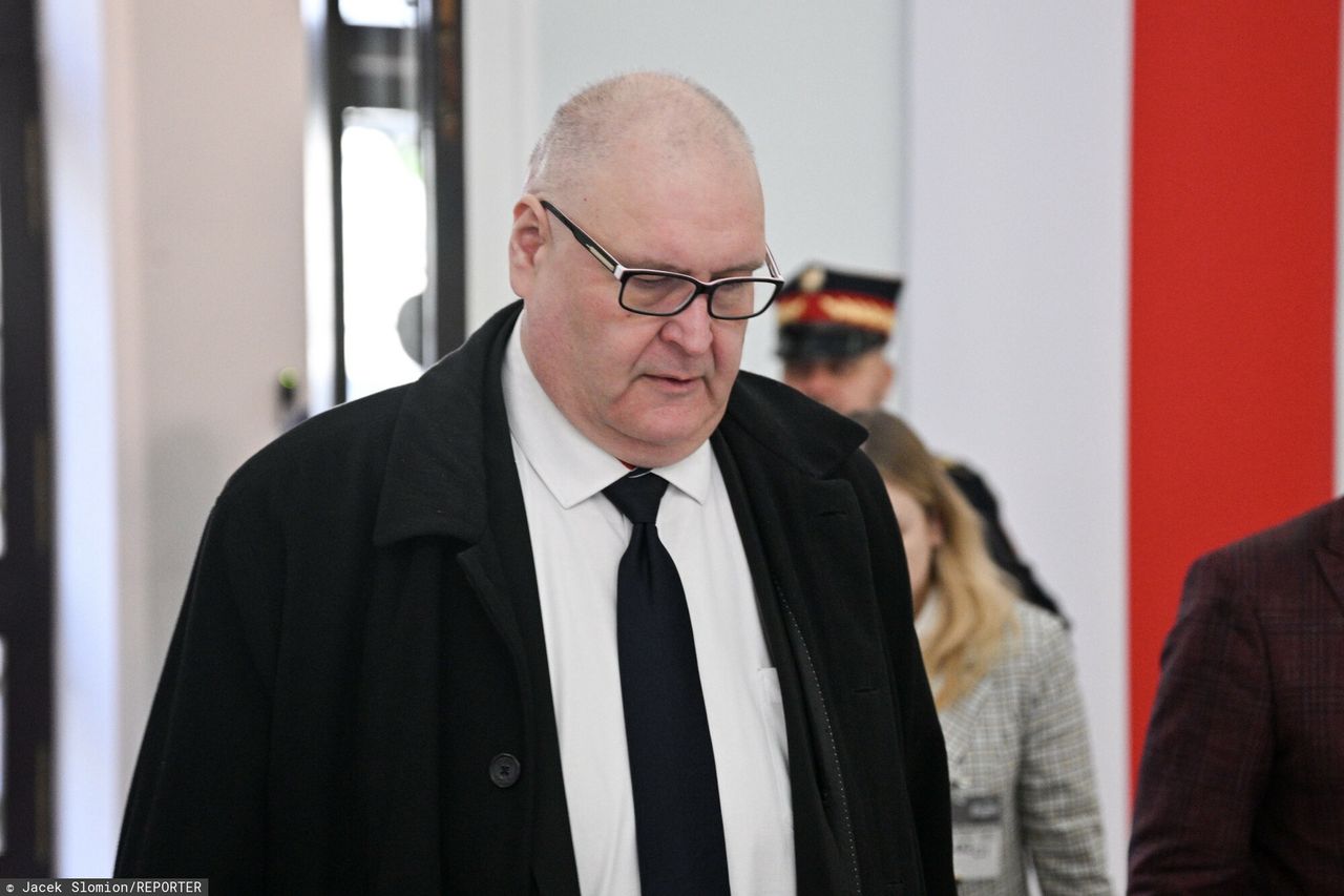 Trybunał Konstytucyjny bez pieniędzy. Prezes: "Sam sobie wypłacam pensję"