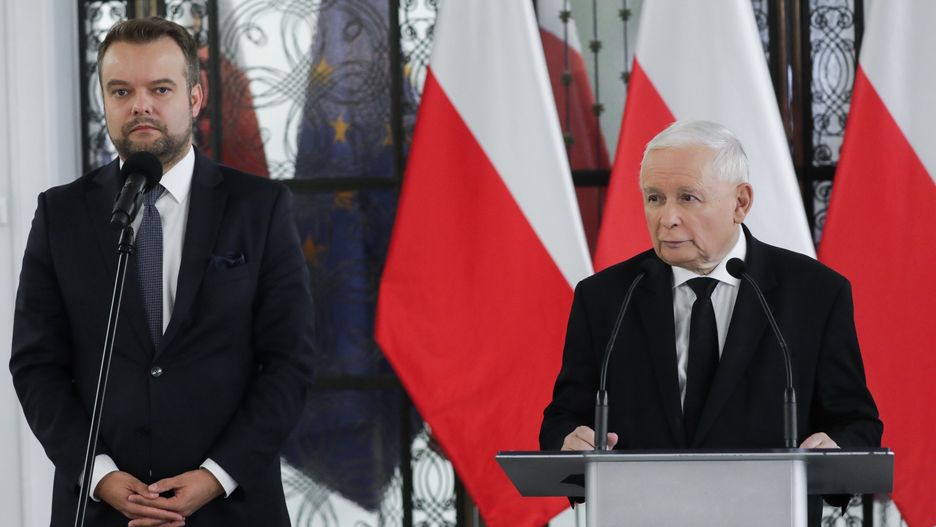 Jaros�aw Kaczy�ski, Rafa� Bochenek
Tomasz Gzell
konferencja, PiS, polityk, polityka, prasowa, Sejm, briefing pasowy, konferencja prasowa