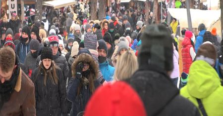 Zakopane. Takich tłumów nie było tu od dawna. Jedna rzecz niezwykle martwi