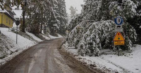 Pogoda. Powrót opadów śniegu do Polski. W drugiej połowie tygodnia możliwe duże ochłodzenie