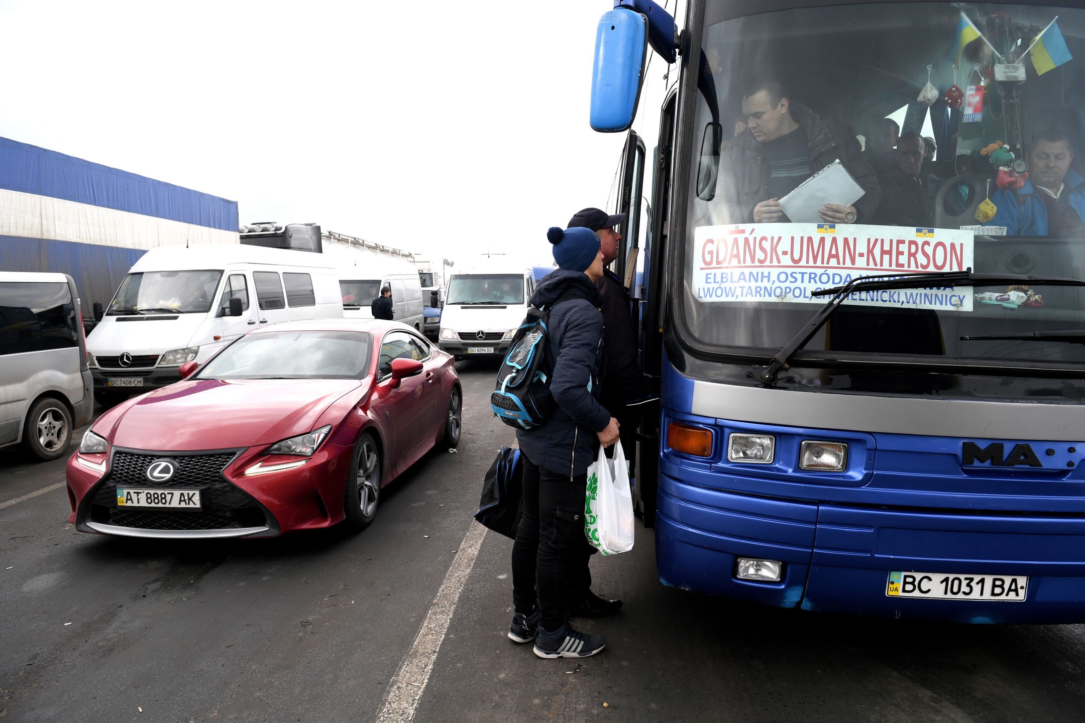Medyka. Zatrzymano transport świątecznych paczek 
