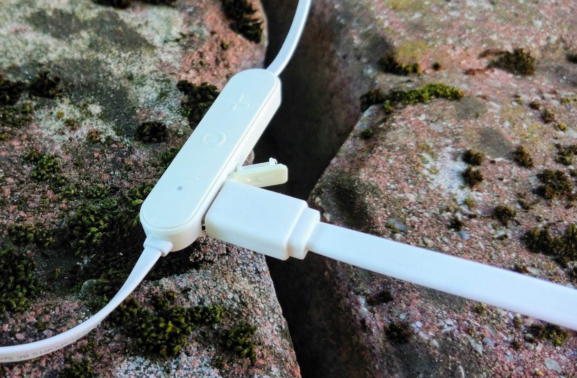 Optoma NuForce BE Sport3 - sportowe słuchawki Bluetooth dla fanów mocnego basu [TEST] 12
