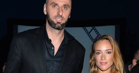Marcin Gortat pokazał zdjęcie z wieczoru kawalerskiego. Fani wieszczą ślub z Alicją Bachledą-Curuś