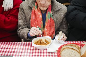 Bieda dotyka ponad dwa miliony Polaków. Raport organizatora Szlachetnej Paczki