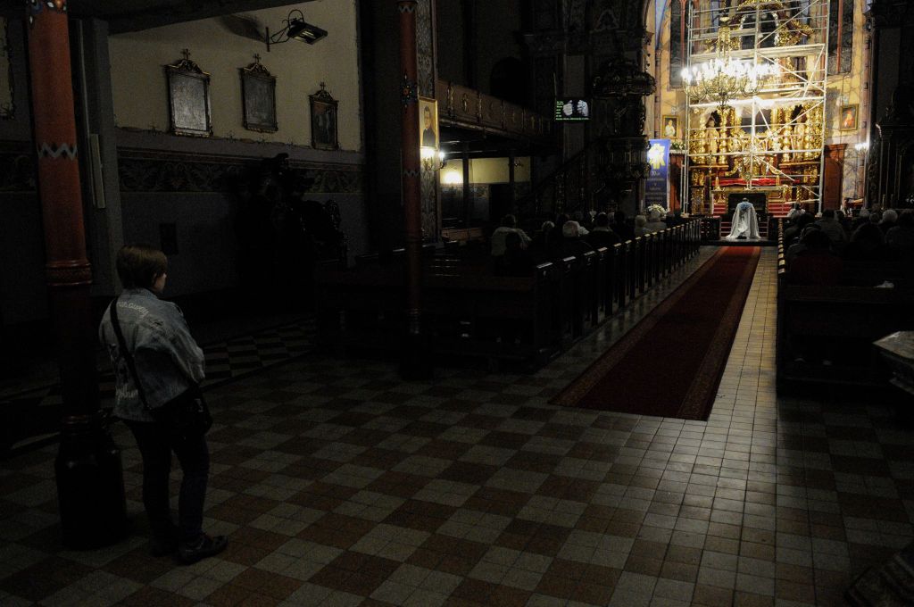 Jest ateistką. Jej mąż boi się, że prawda wyjdzie na jaw w trakcie kolędy