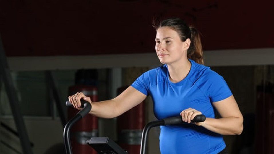 Jazda na rowerze stacjonarnym w ciąży