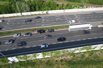 Karambol na trasie S2. Zderzyło się pięć pojazdów