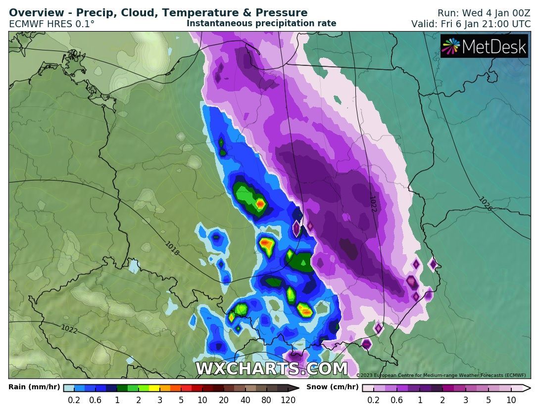 Prognozowane opady deszczu i śniegu w piątek 6 stycznia, godz. 20:00