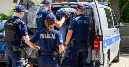 Makabra w Środzie Wielkopolskiej. Ludzie poruszeni. Na płocie pojawił się list