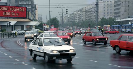 Urodziny Poloneza Caro. Sprawdź, co wiesz o kultowym aucie