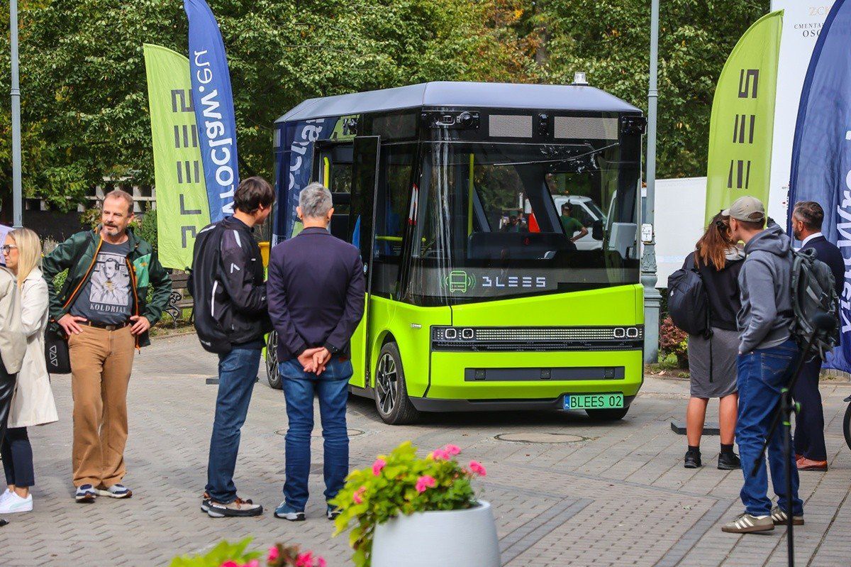 Wrocław: Autonomiczny bus już działa. Zawiezie pasażerów w nietypowe miejsce