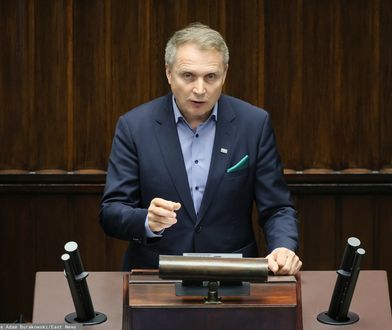 Pilne spotkanie ministra z kierownictwem KOWR. Smolarz domaga się zwrotu działki pod CPK