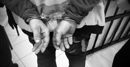 Augustów: Pobił 70-letnią matkę. Z obrażeniami na twarzy zgłosiła się na policję
