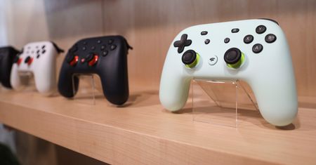 Zakup na 2021: TV 4K i PlayStation 5 lub Xbox Series X? Podpowiadam: zainwestuj w internet i przejdź na grę w chmurze