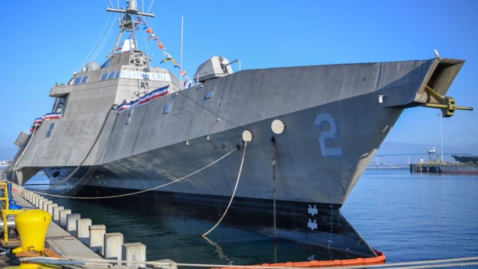 US Navy wycofują okręt po 10 latach służby