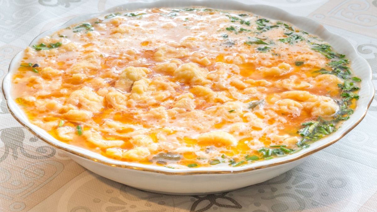 Zupa pomidorowa z lanymi kluskami