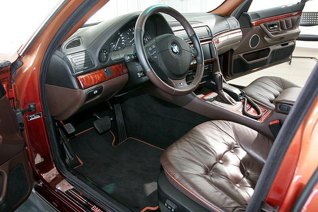 BMW Serii 7 Individual Karl Lagerfeld (fot. forum-auto.com)