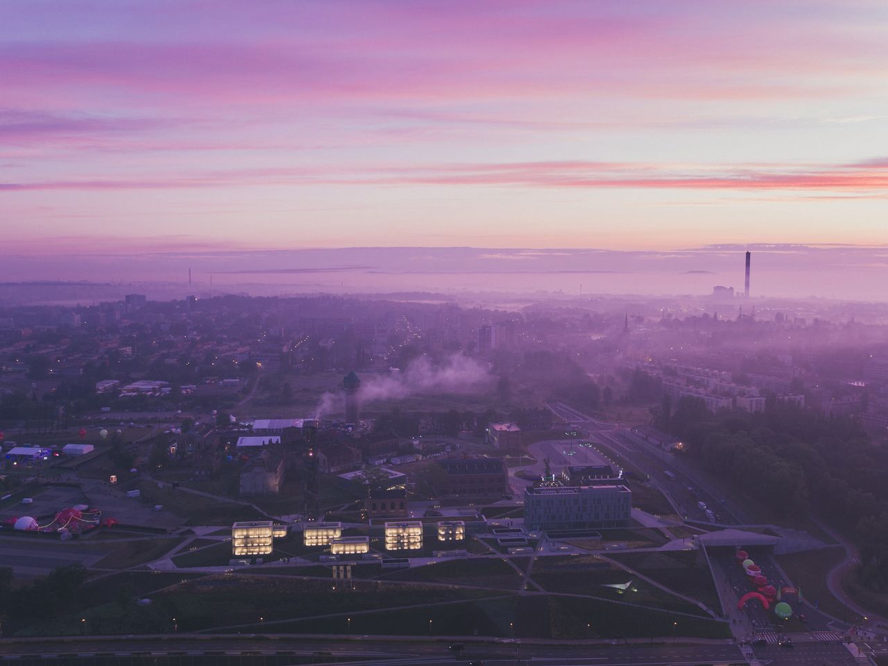 Fotografie z lotu ptaka Radwańskiego słyną ze wspaniałych, soczystych kolorów. Wielka w tym zasługa pięknego światła, które fotograf potrafi uchwycić w odpowiednim momencie, ale także solidnej obróbki. Ra2nski zdradził mi, z jakich narzędzi korzysta: