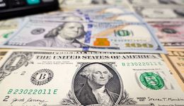 Tak tani nie był od miesięcy. Dolar spadł poniżej bariery