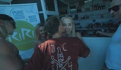 Dzień z życia imprezowicza w spocie sprzętu Haier (wideo)