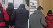Piaseczno: Wywabili 17-latka z domu. Sześciu kolegów brutalnie biło go i poniżało, nagrywając to telefonami