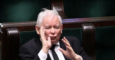 Podatek od mediów wróci? GW: Kaczyński chce go w Nowym Ładzie