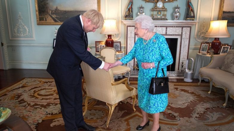 Elżbieta II, Boris Johnson