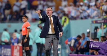 Może zakręcić się w głowie. Tyle Michniewicz zarobił w Arabii