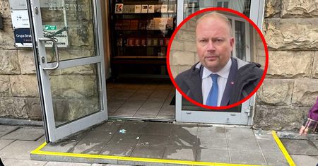 Groźny incydent przed biurem Platformy. Zembaczyński: celowy atak
