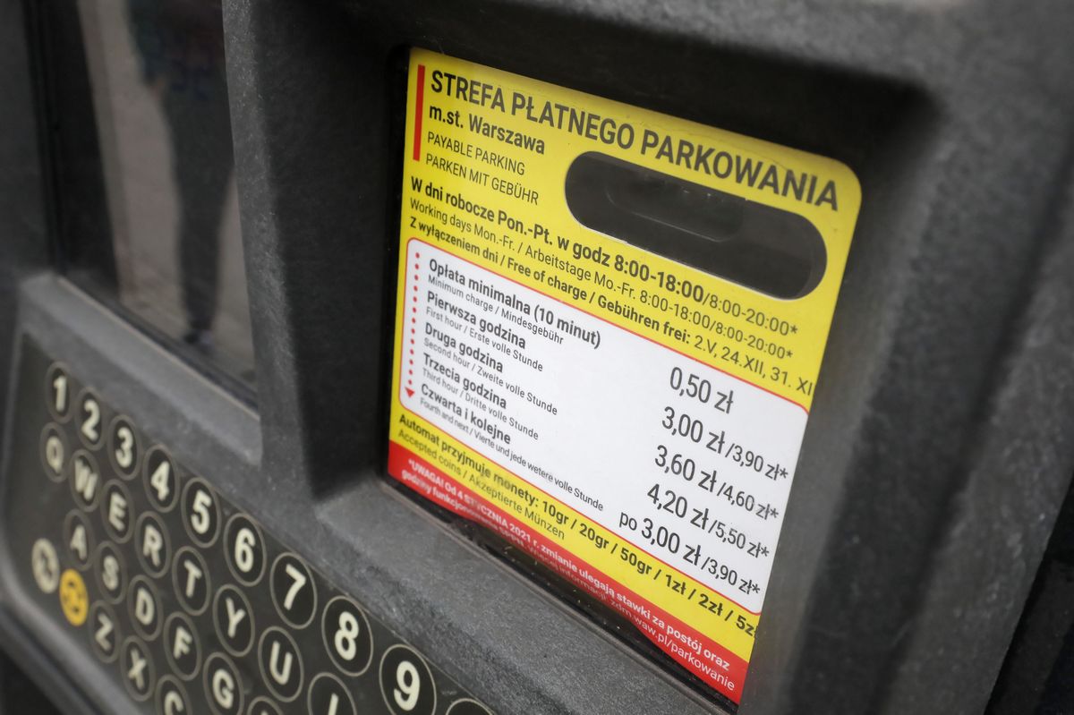Warszawa. Nowy abonament SPPN uprawnia do parkowania na miejscach dla mieszkańców