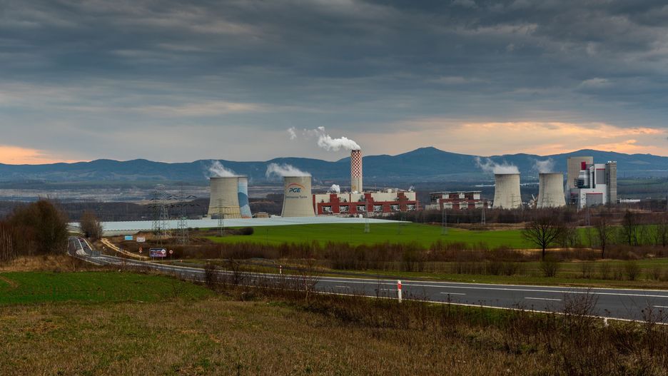 Elektrownia Turów należąca do PGE. 