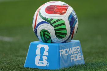 Sprzedadzą to po mundialu. Ceny sięgają 3 tys. dolarów